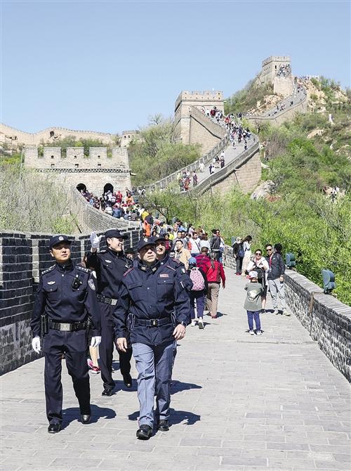 中意警察聯合巡邏長城