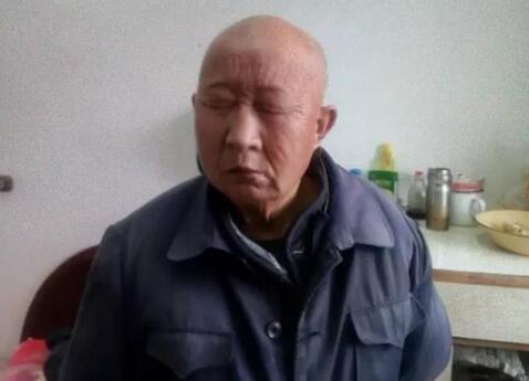 敬老院院長鞋底抽打老人 敬老院院長鞋底抽打老人